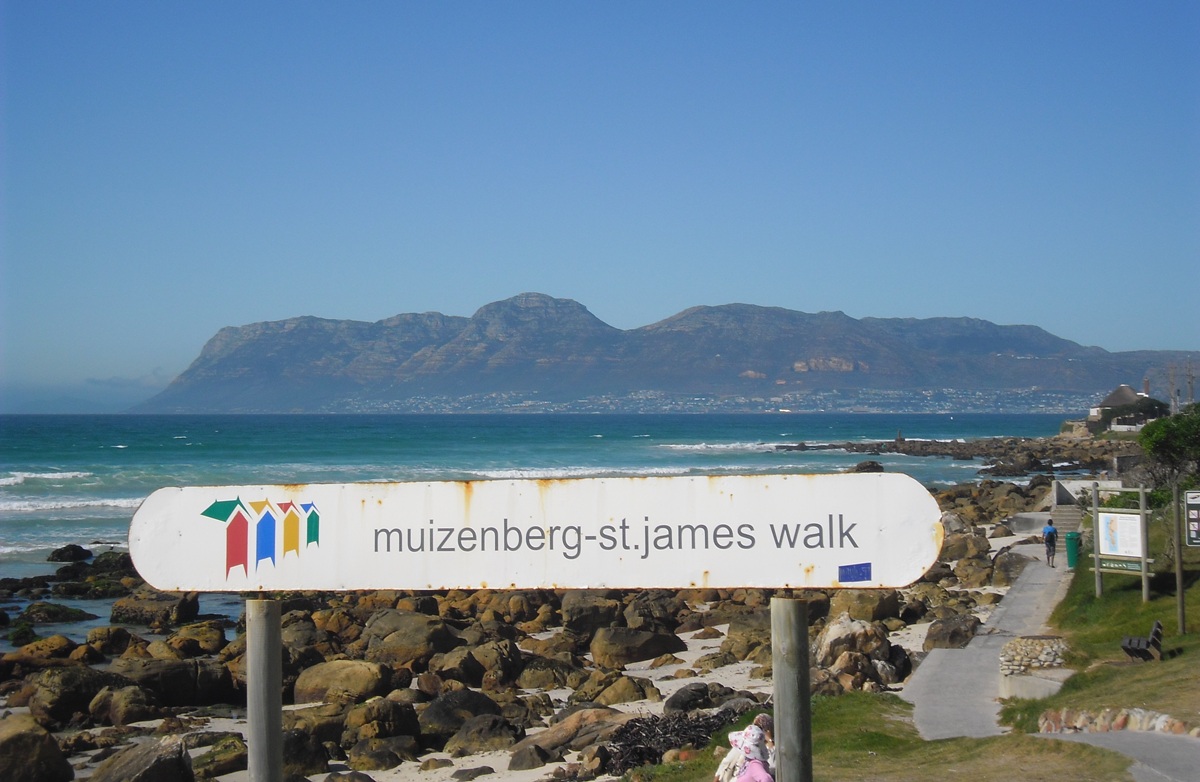 Coastal walkway connecting Muizenberg and St James