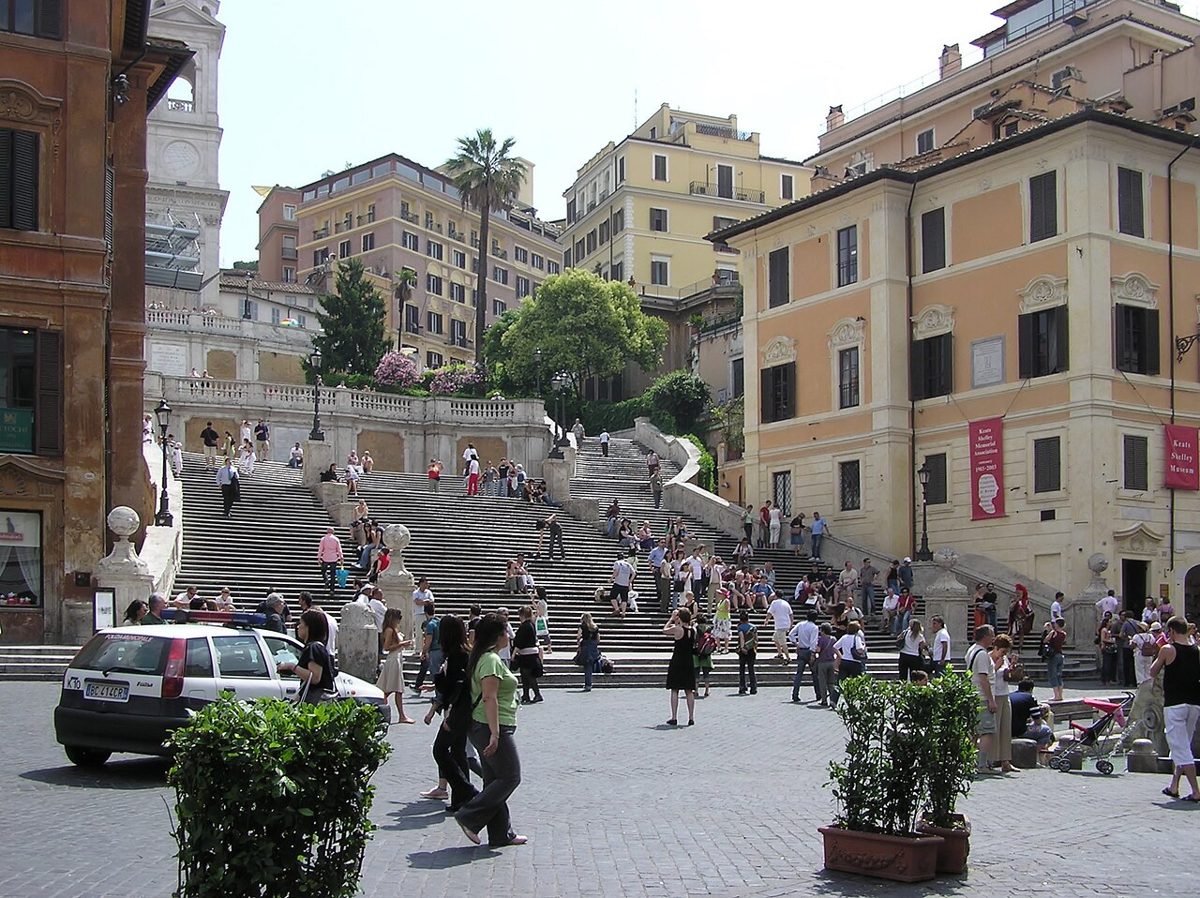 Spanish Steps rising from Piazza di Spagna