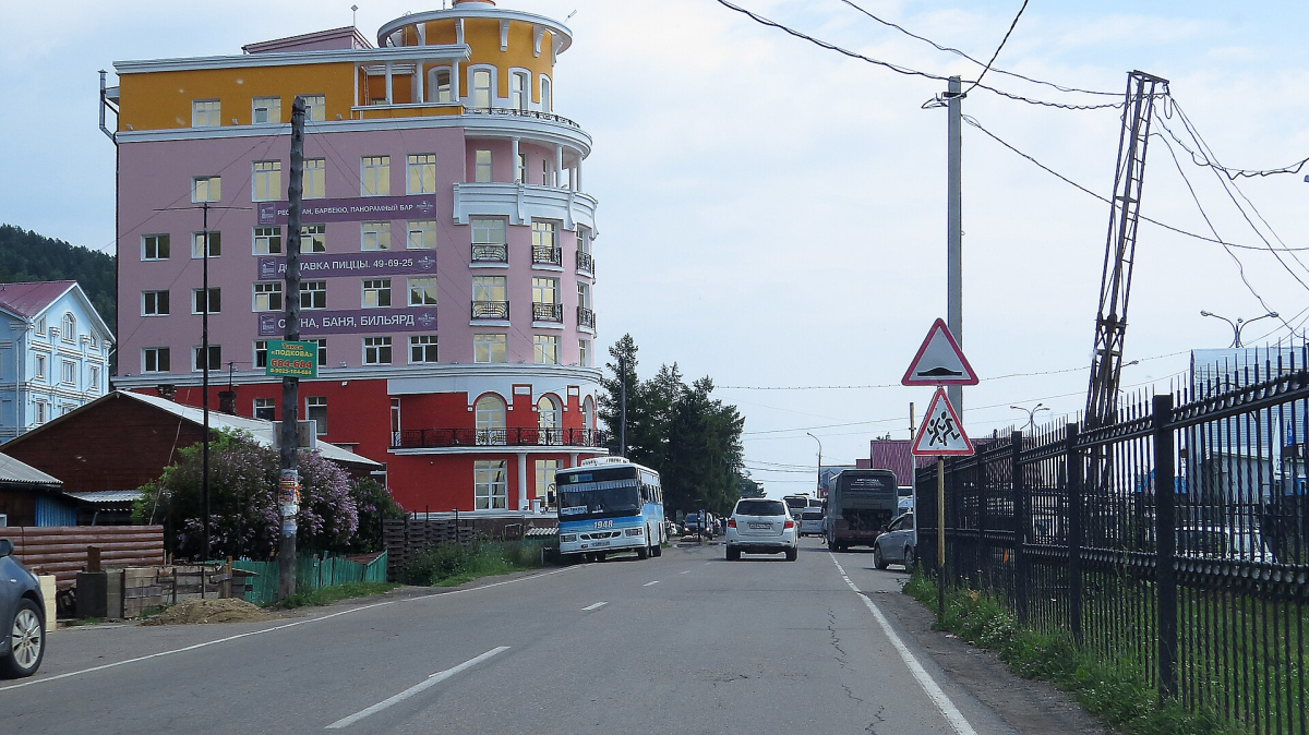 Mayak Hotel building beside the road in Listvyanka Mayak Hotel building beside the road in Listvyanka