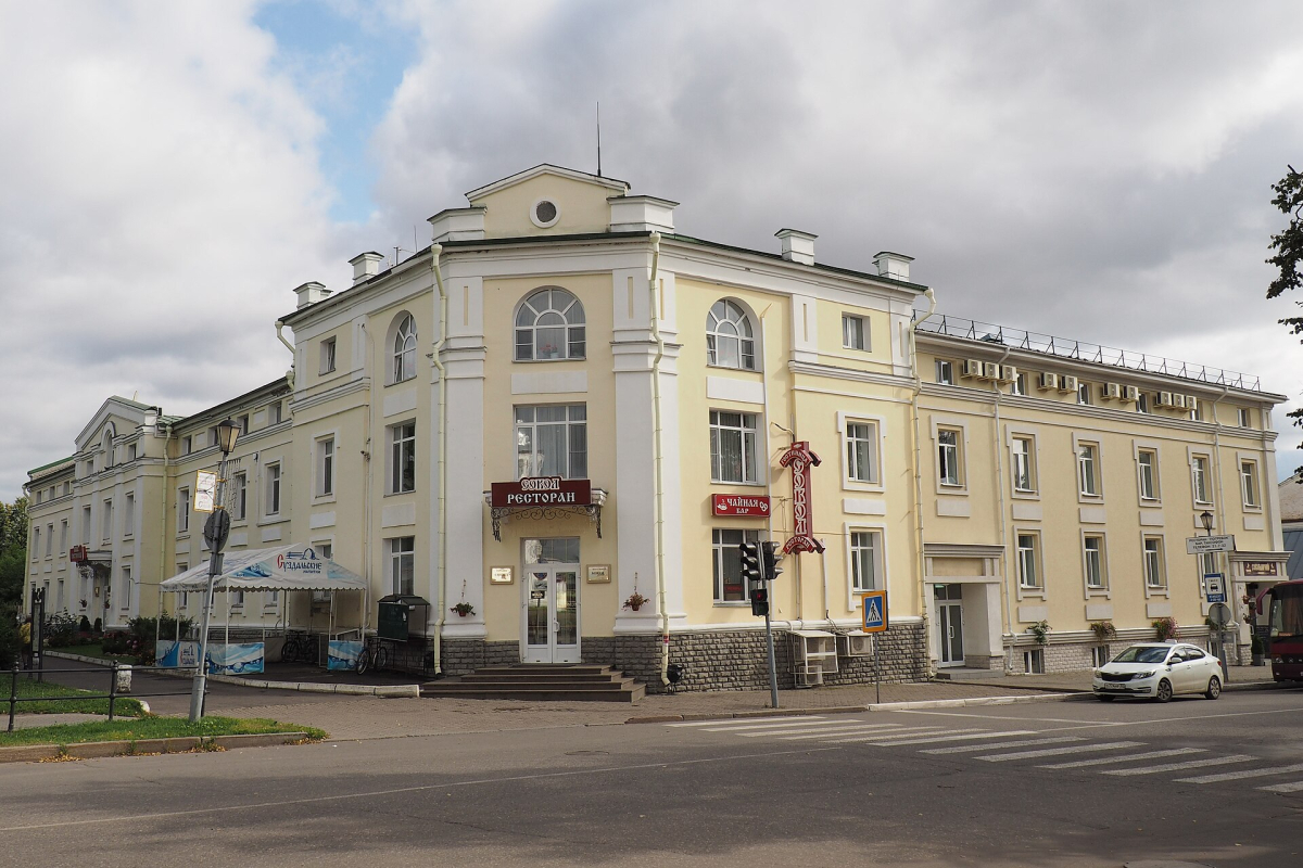 Sokol hotel in the former Voronin building at Lenin Street 76 in Suzdal Sokol hotel in the former Voronin building at Lenin Street 76 in Suzdal