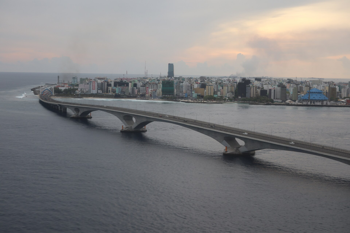 The Sinamalé Bridge between Malé and Hulhulé The Sinamalé Bridge between Malé and Hulhulé