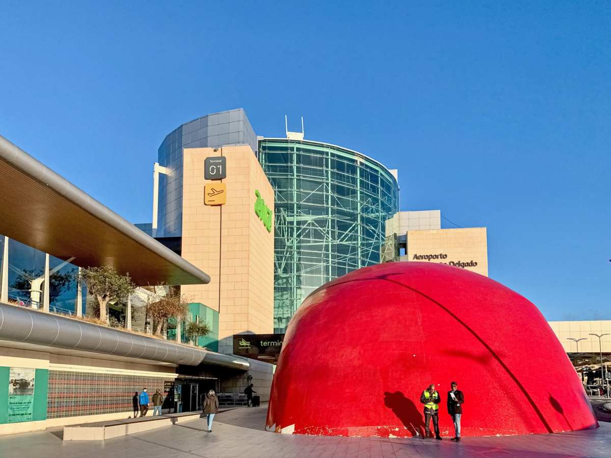The main building and forecourt at Lisbon Airport