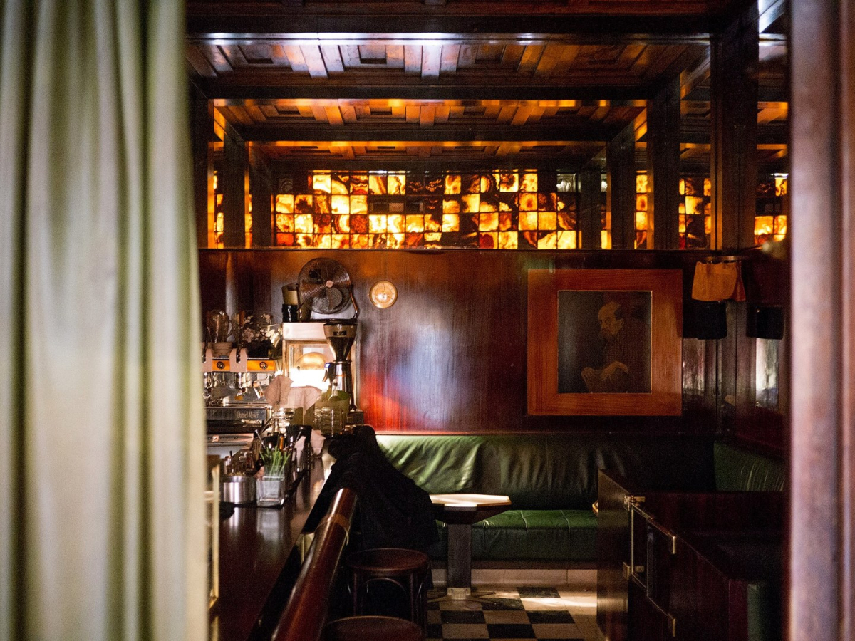A view through the window into Loos American Bar in Vienna