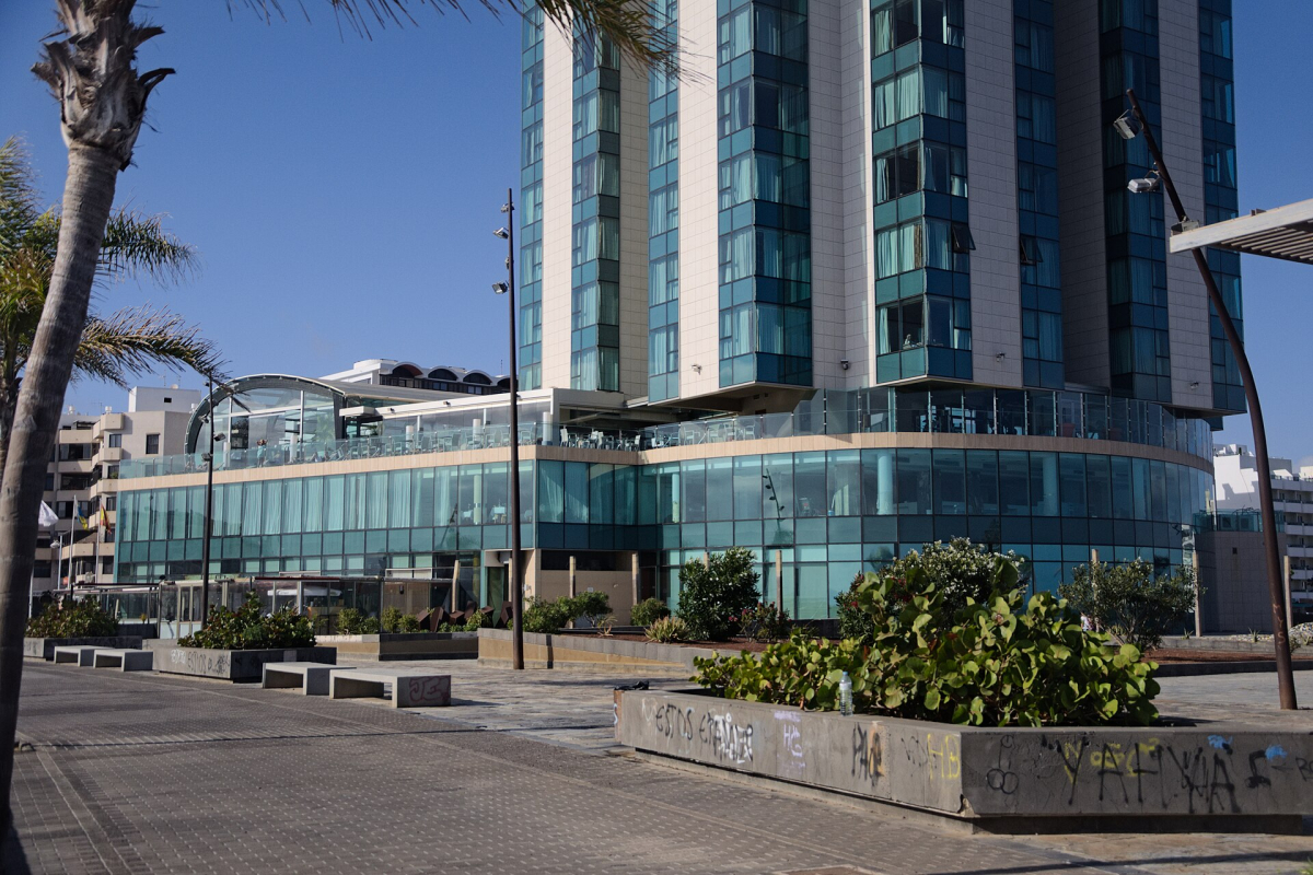 Arrecife Gran Hotel and Spa beside El Reducto beach