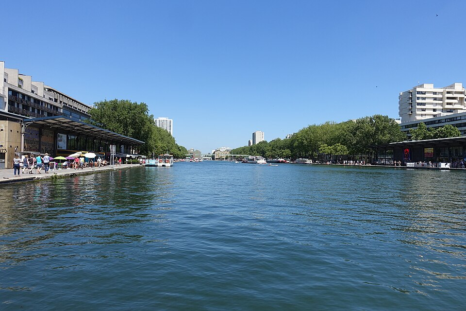 A clear view along the Bassin de la Villette in northeast Paris.