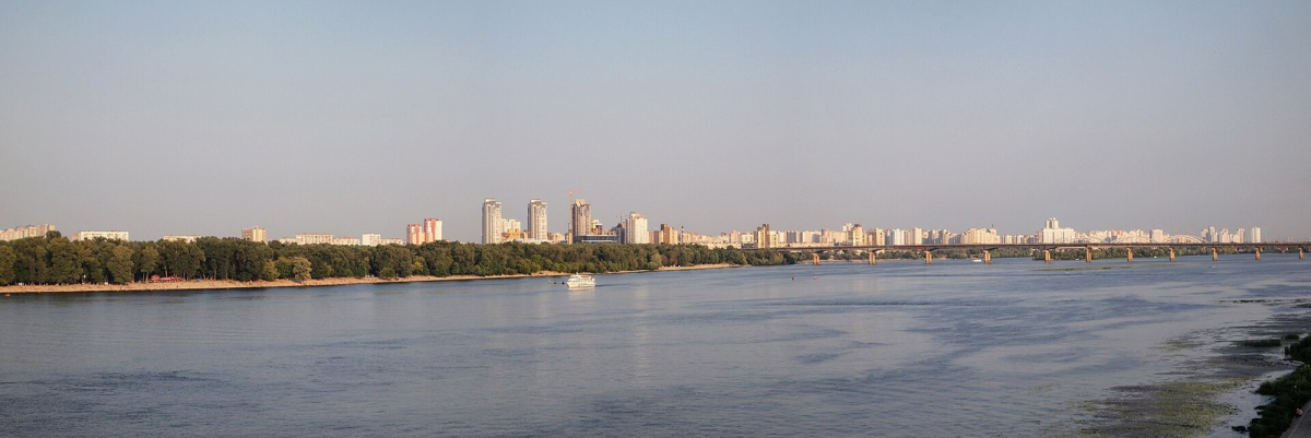 Panoramic view of the Dnipro in Kyiv in 2013