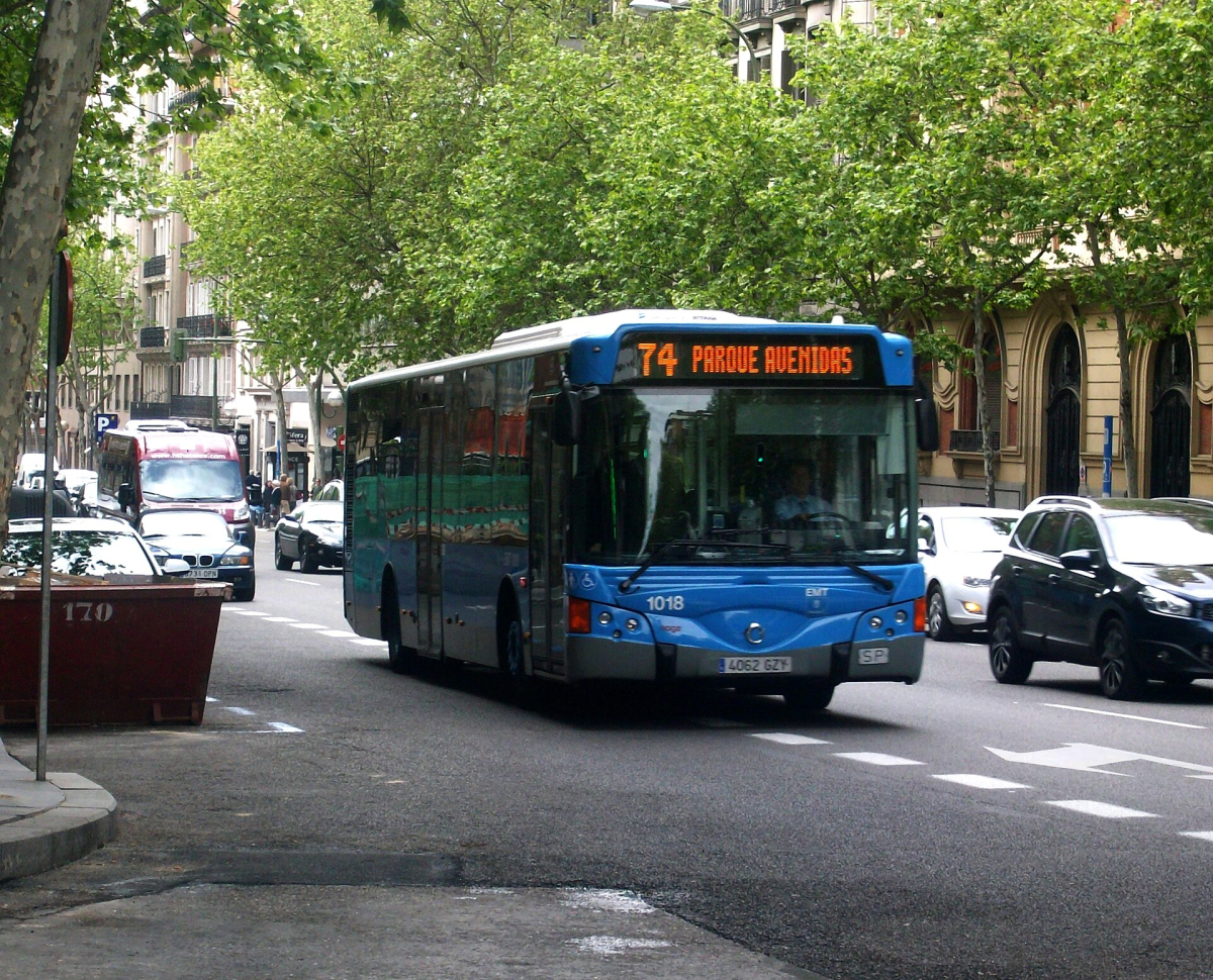 An EMT bus on a Madrid street.