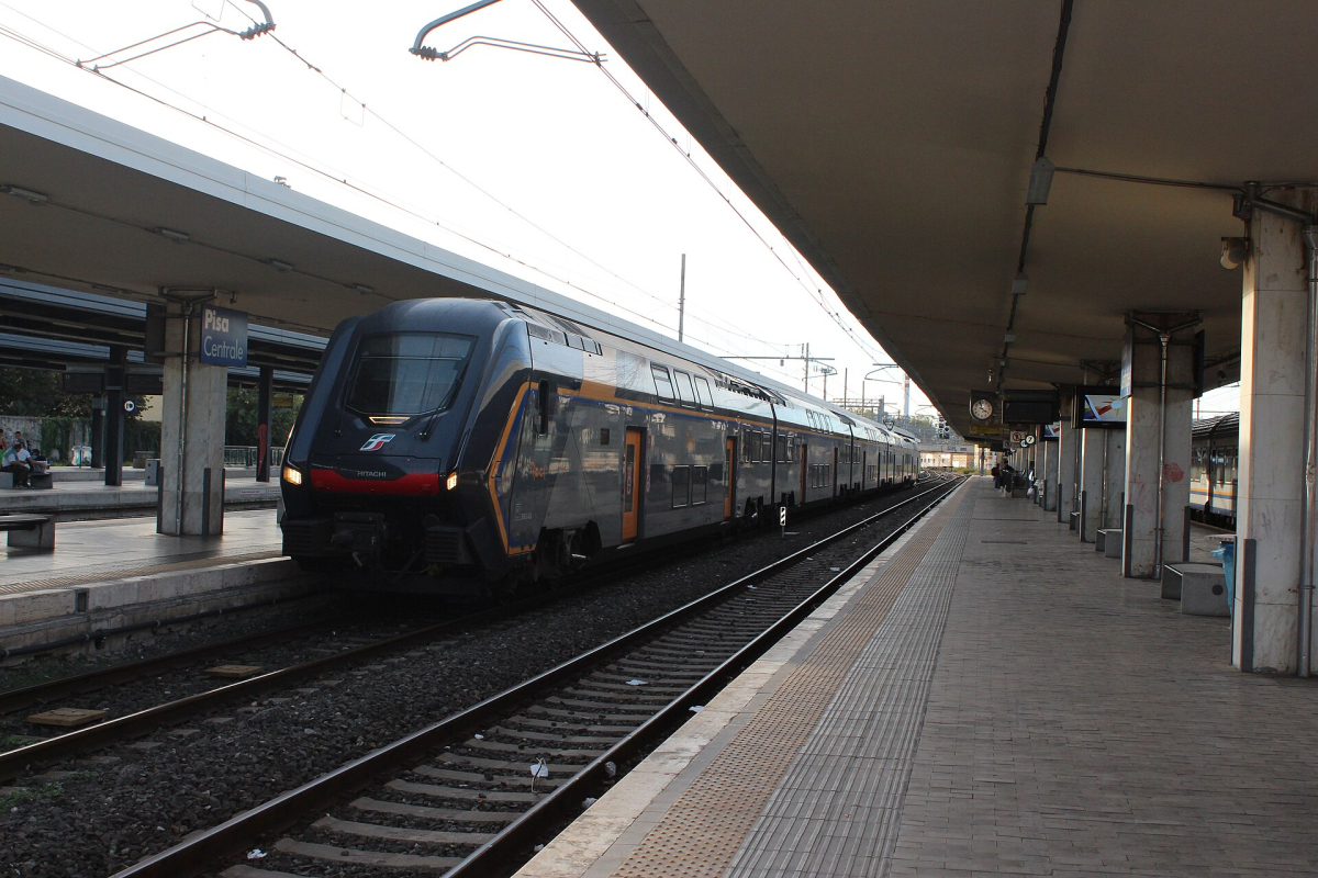 A regional train at Pisa Centrale; the pictured platform is not a current departure instruction. A regional train at Pisa Centrale; the pictured platform is not a current departure instruction.