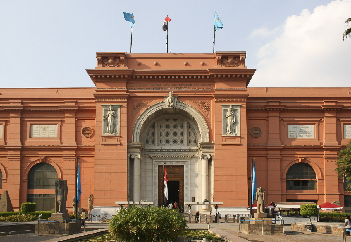 Entrance facade of the Egyptian Museum in Tahrir Square Entrance facade of the Egyptian Museum in Tahrir Square