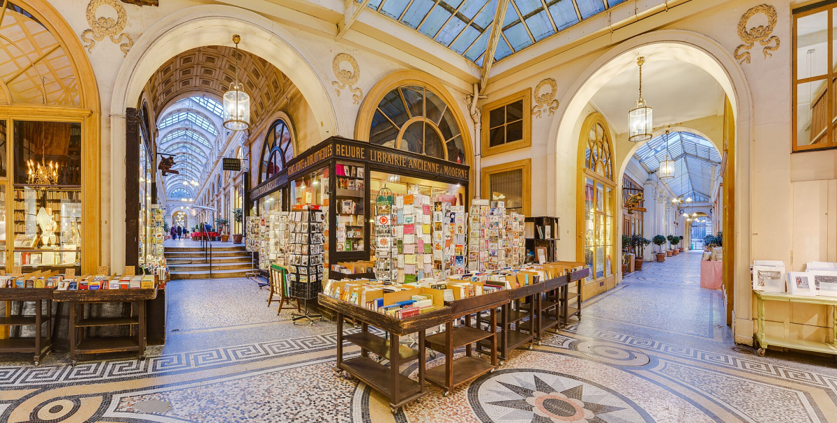 The covered Galerie Vivienne.