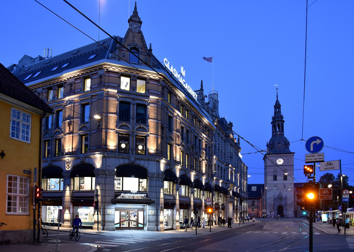 GlasMagasinet at Stortorvet, photographed in 2019; the current Heimen branch address is Stortorvet 9.