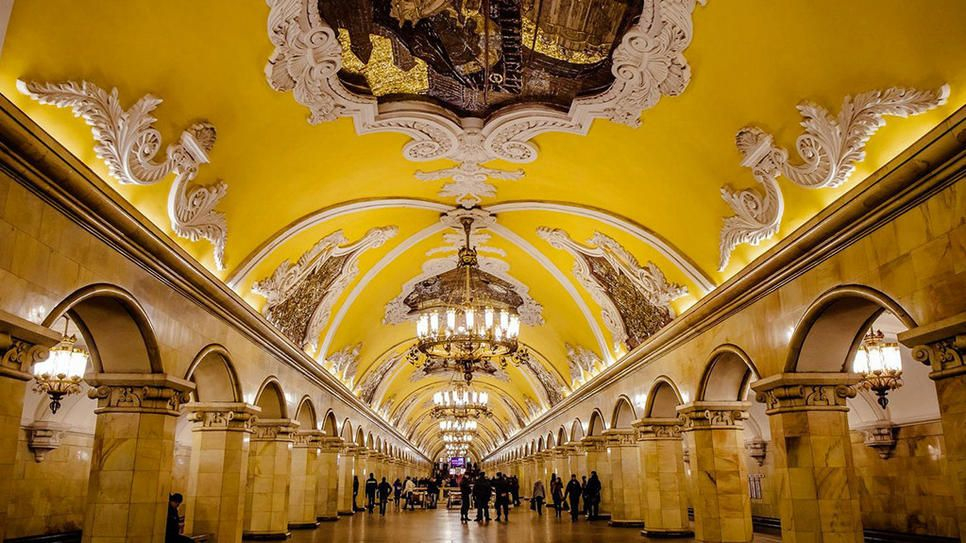 Golden chandeliers and mosaics inside Komsomolskaya Metro Station