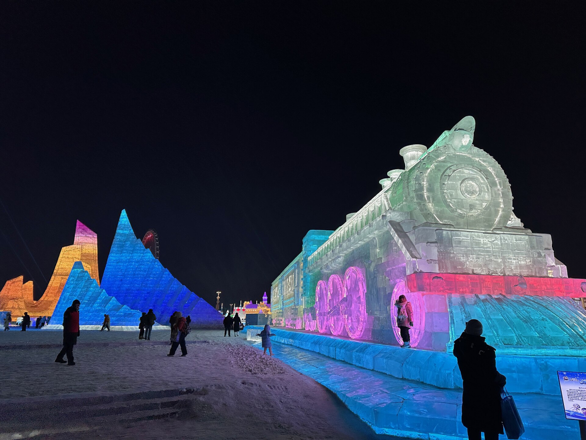 Ice structures at a past Harbin ice and snow event Ice structures at a past Harbin ice and snow event