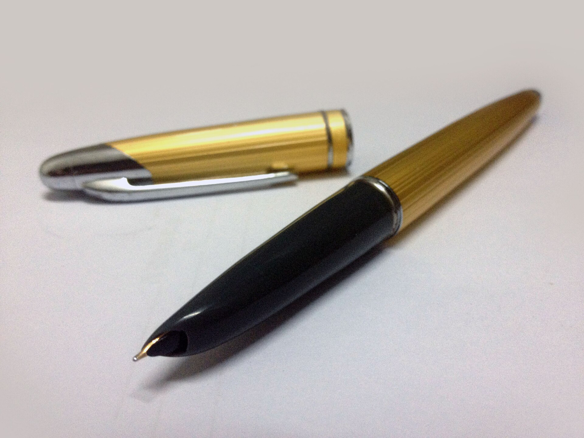 A Hero fountain pen A Hero fountain pen