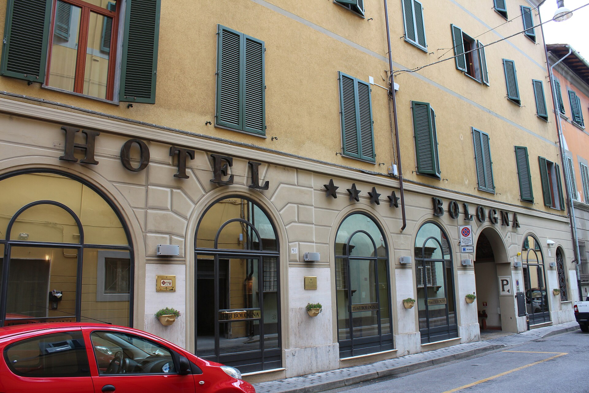 Hotel Bologna’s exterior in a May 2013 photograph; confirm current room and service details.