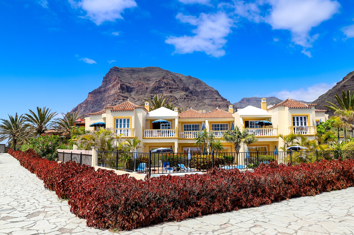 Hotel Gran Rey beside La Puntilla in Valle Gran Rey