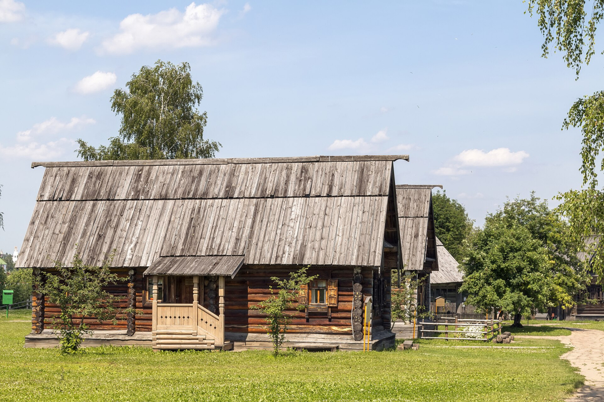 Wooden house in the Suzdal Museum of Wooden Architecture Wooden house in the Suzdal Museum of Wooden Architecture
