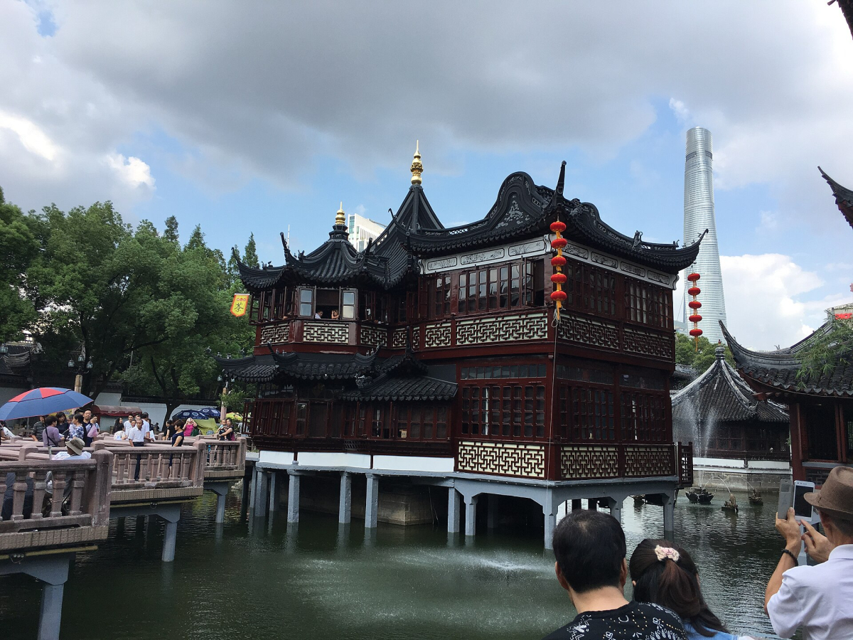 Shanghai photography subject: Huxinting Teahouse Shanghai photography subject: Huxinting Teahouse