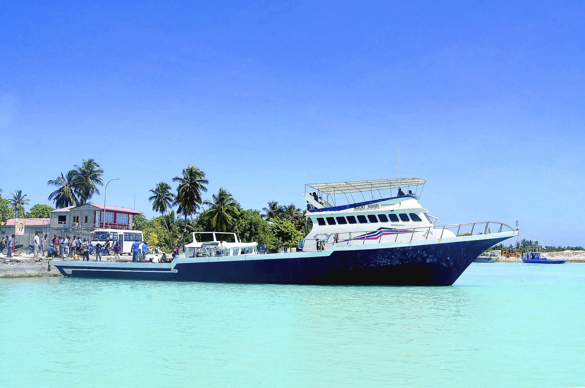 A Maldivian dhoni boat A Maldivian dhoni boat