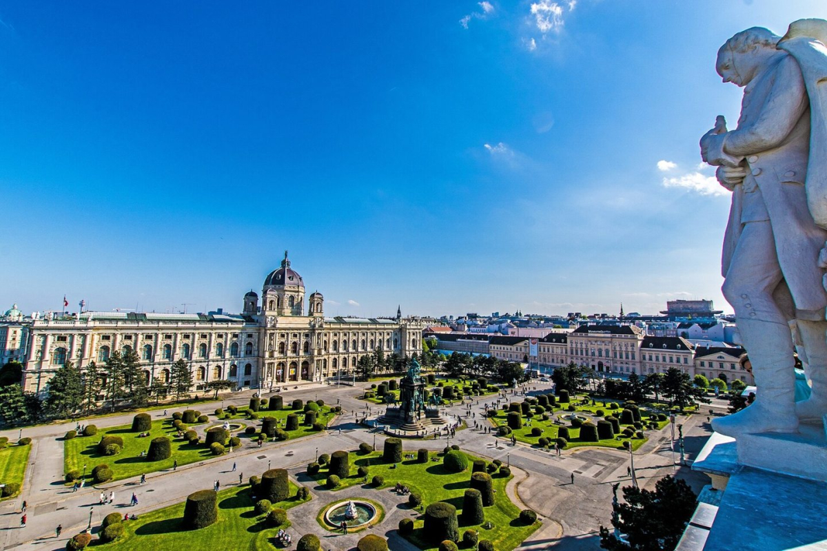 Kunsthistorisches Museum and Maria-Theresien-Platz