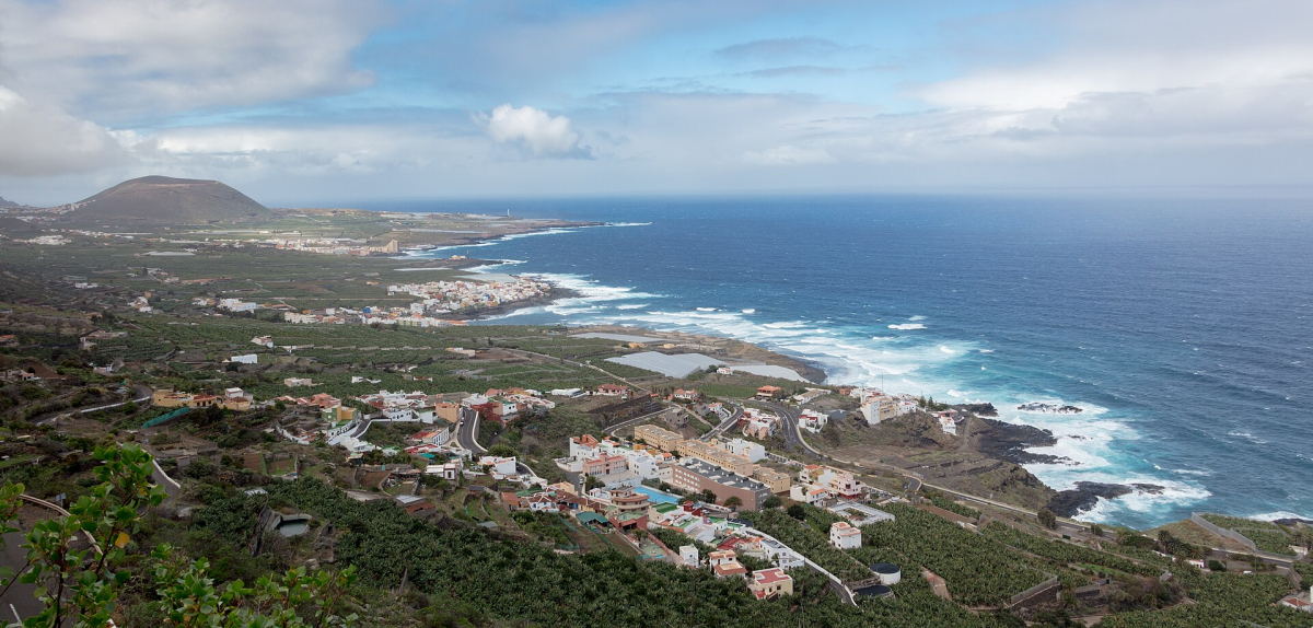 Montaña de Taco and the coast of Tenerife
