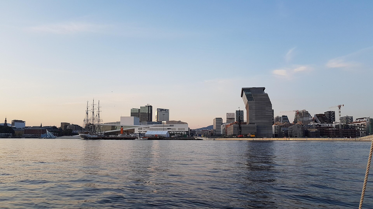 Oslo’s waterfront skyline with MUNCH. Oslo’s waterfront skyline with MUNCH.