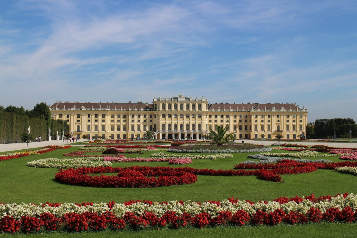 A garden-side view of Schönbrunn Palace