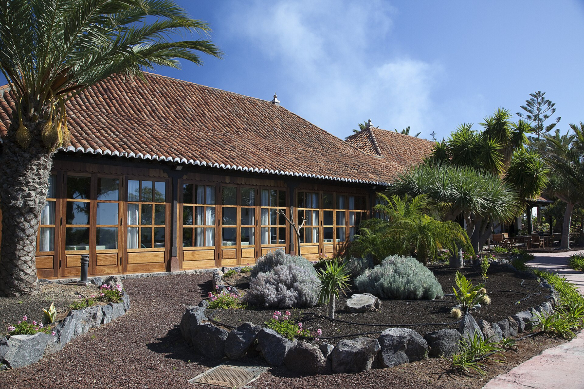 Parador de La Gomera building and gardens