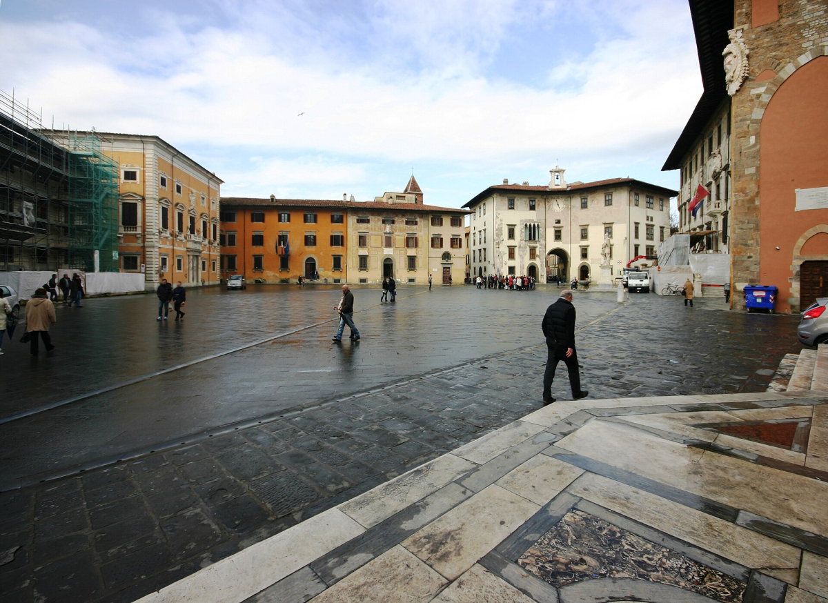 Piazza dei Cavalieri on a wet day; keep the walking sequence flexible.