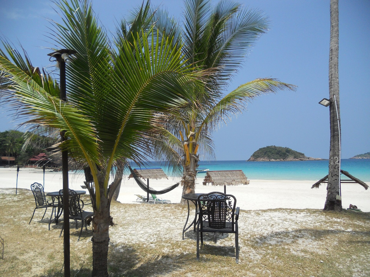 A beach setting on Redang Island; arrange marine activities with a suitable operator. A beach setting on Redang Island; arrange marine activities with a suitable operator.