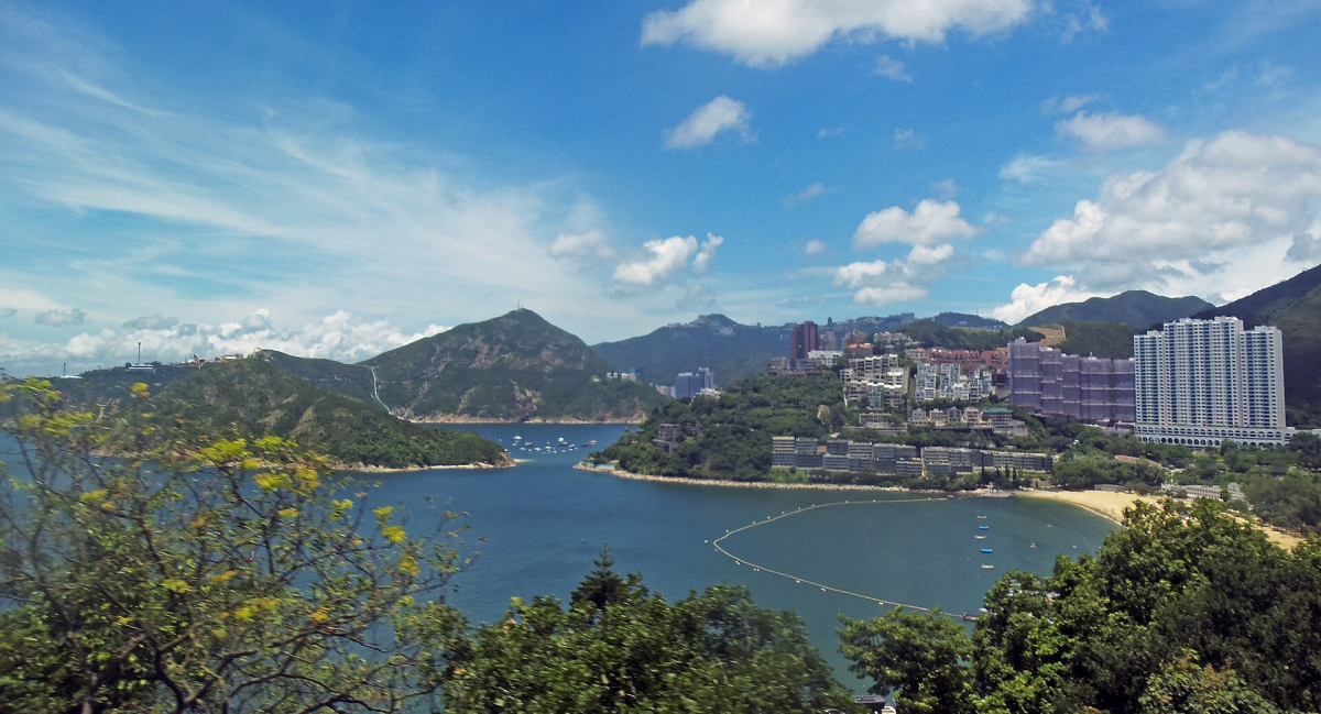 Repulse Bay on the south side of Hong Kong Island. Repulse Bay on the south side of Hong Kong Island.