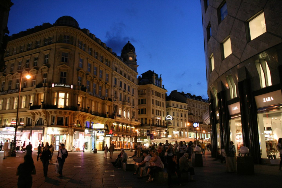 Graben in Vienna in the evening Graben in Vienna in the evening