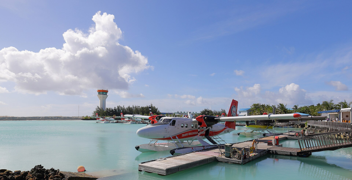 A Trans Maldivian Airways Twin Otter at Velana Airport in 2017 A Trans Maldivian Airways Twin Otter at Velana Airport in 2017