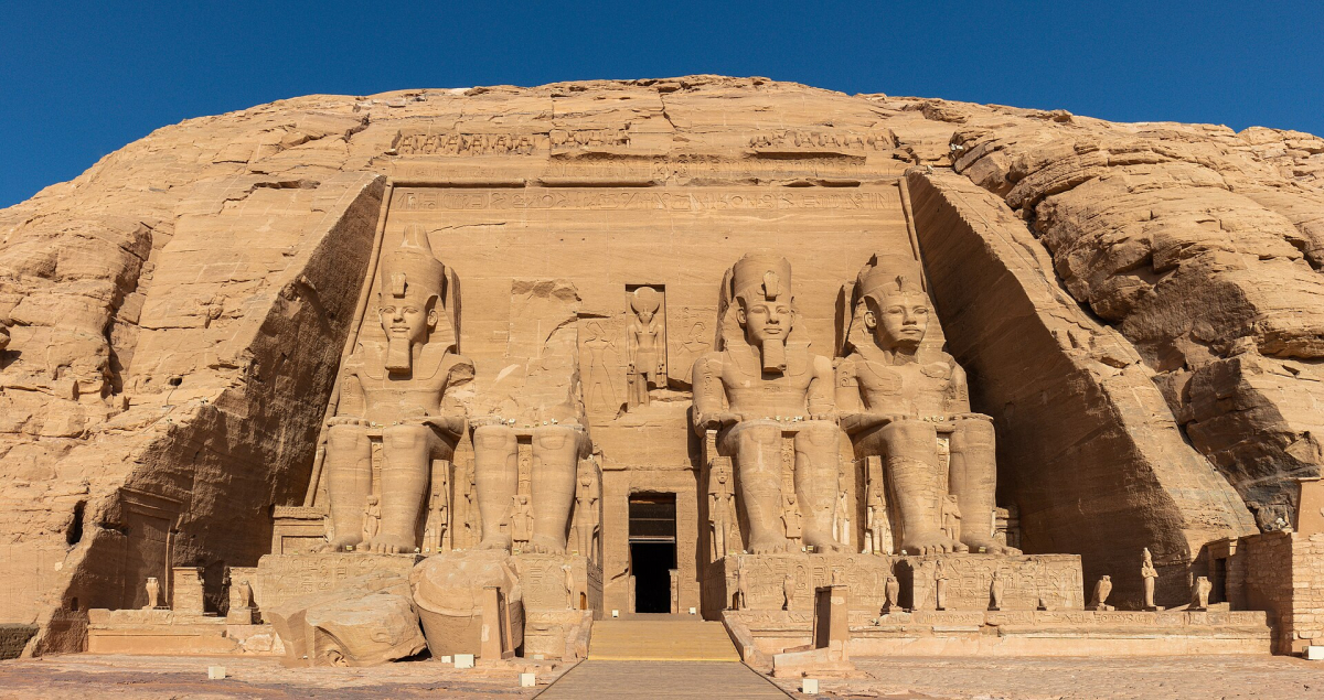 Colossal seated statues on the Great Temple at Abu Simbel Colossal seated statues on the Great Temple at Abu Simbel