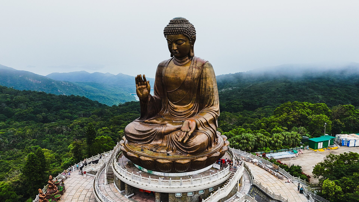 Tian Tan Buddha at Ngong Ping on Lantau.