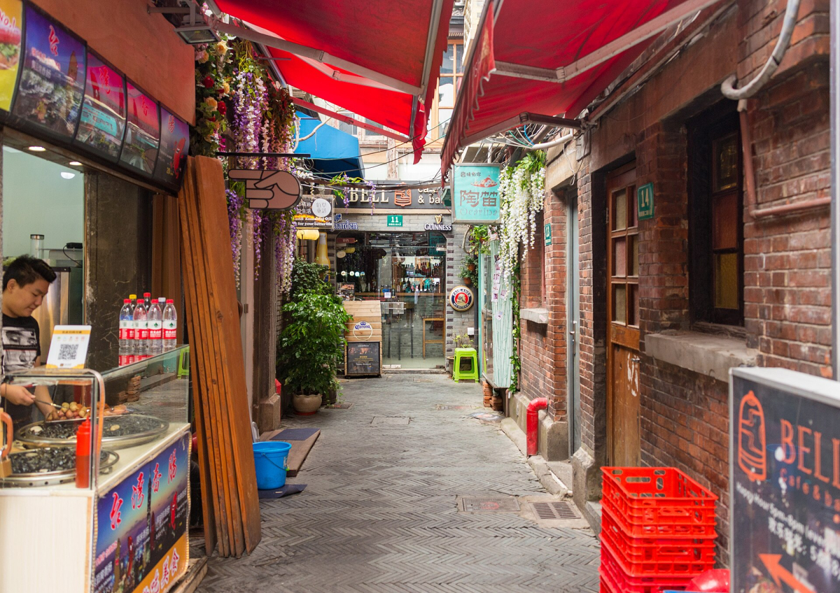 People enjoying a Shanghai neighbourhood