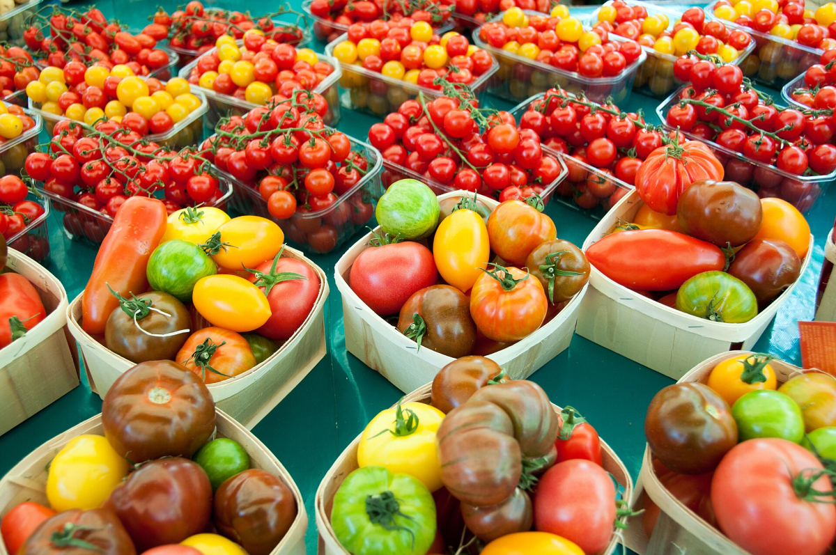 Tomatoes at the Edgar Quinet market. Tomatoes at the Edgar Quinet market.