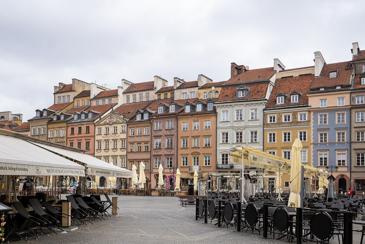 Historic buildings around Warsaw’s Old Town Market Square