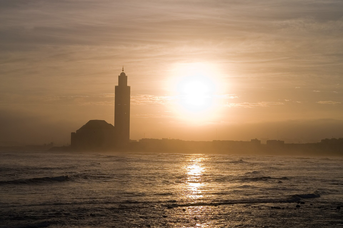 Hassan II Mosque beside the Atlantic at sunrise, Casablanca, photographed in 2006 Hassan II Mosque beside the Atlantic at sunrise, Casablanca, photographed in 2006