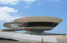 Museum of Contemptory art, Niemeyer, Río de Janeiro, Brazil.