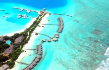 Maldives Resorts, Overwater bungalows